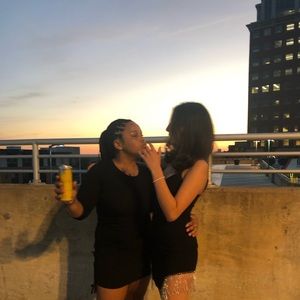 Meet your Posher, Ella